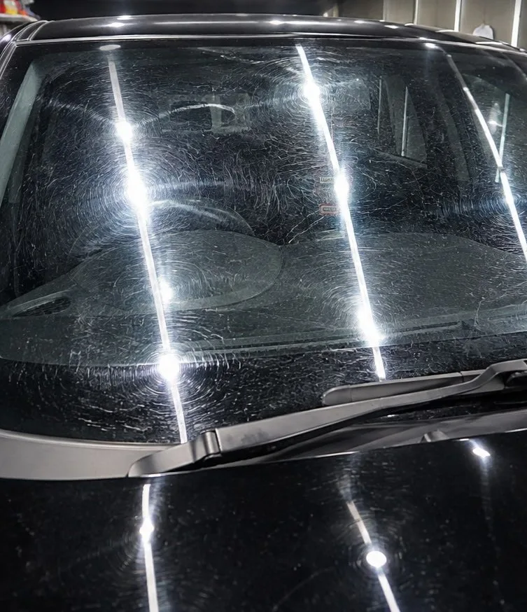 swirlmark kaca depan mobil